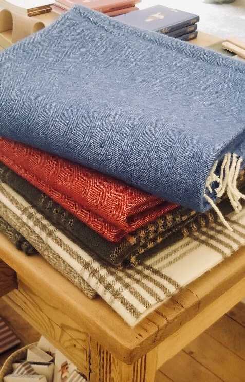 Grazamela blankets in the shop Real Fabrica Espanola