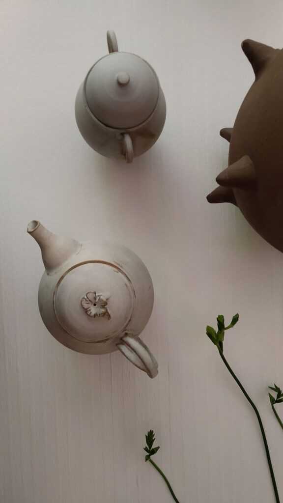 EVA-CERAMICA-TEAPOTS-