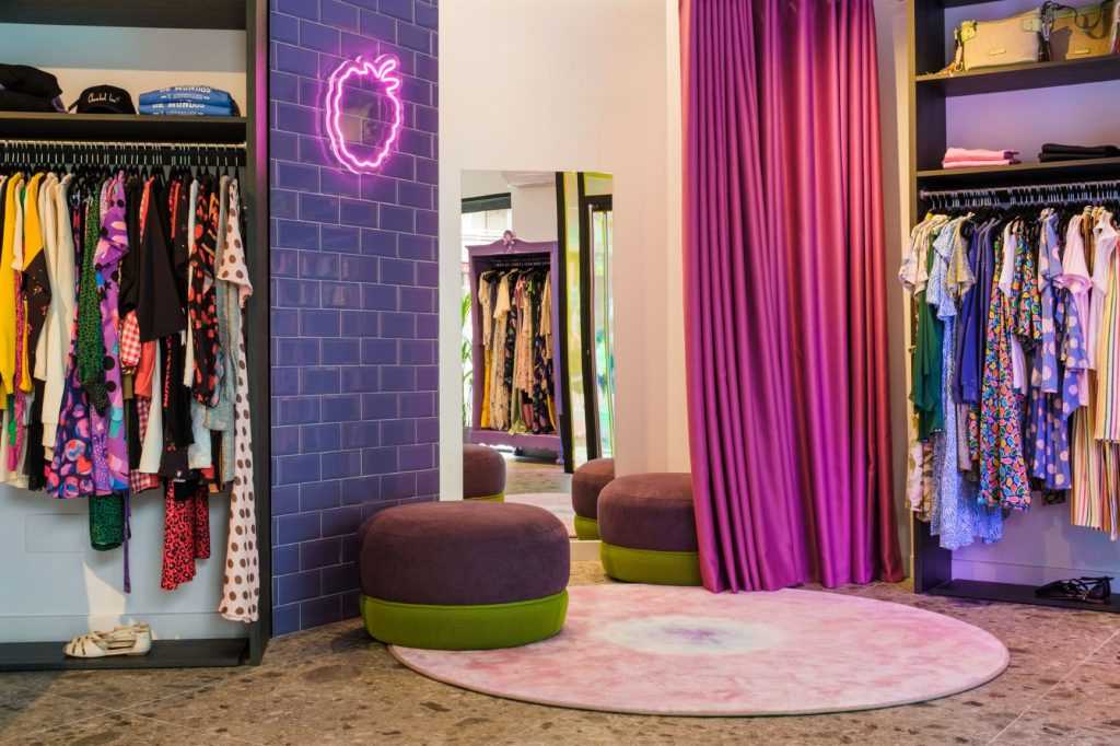 Purple Passion for the Mancha de Mora Boutique in Asturias Spain