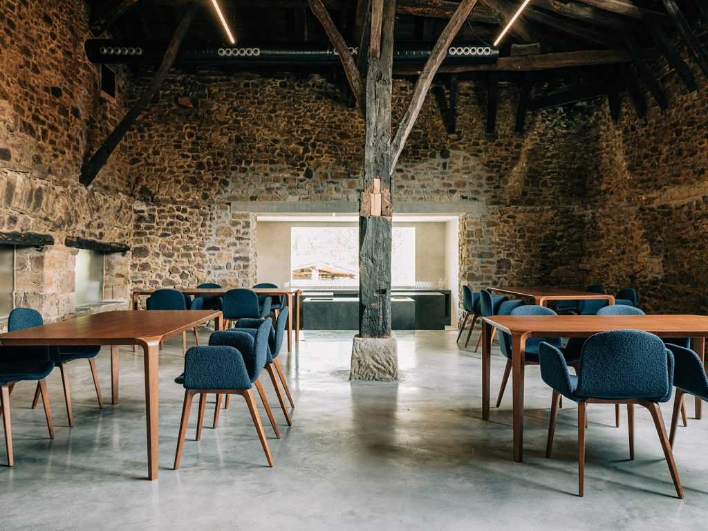 Ondarreta Furniture
